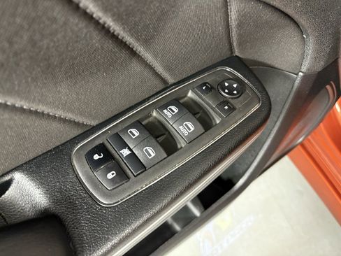 Used 2022 Dodge Charger Scat Pack w/ Driver Convenience Group image 19