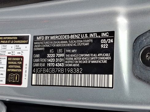 Used 2024 Mercedes-Benz GLE 450e 4MATIC image 28