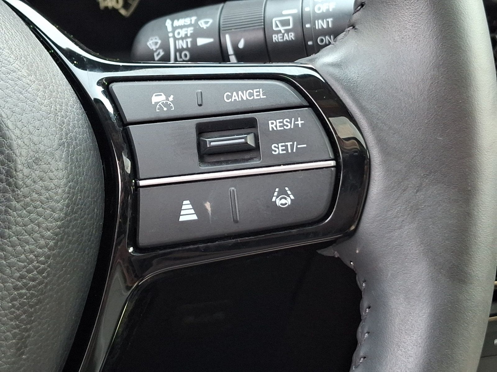 Used 2024 Honda CR-V EX-L image 22