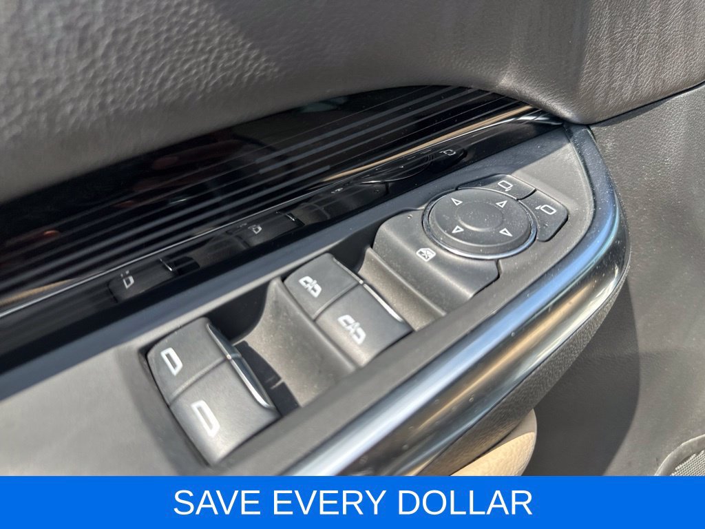 Used 2024 Cadillac XT4 Luxury FWD image 8