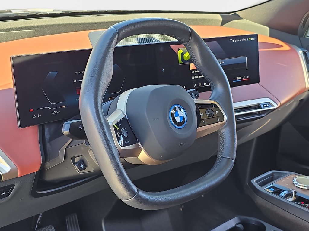 Used 2025 BMW iX xDrive50 w/ Convenience Package AWD/4WD image 19