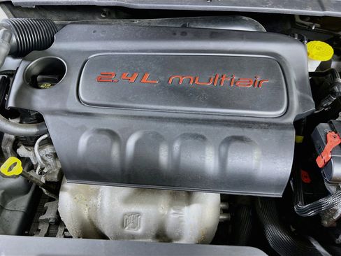 Used 2022 Jeep Compass Latitude AWD/4WD image 27
