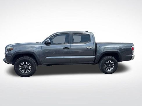 Used 2021 Toyota Tacoma TRD Off-Road AWD/4WD image 3