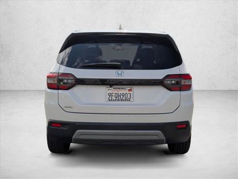 Used 2023 Honda Pilot EX-L image 7