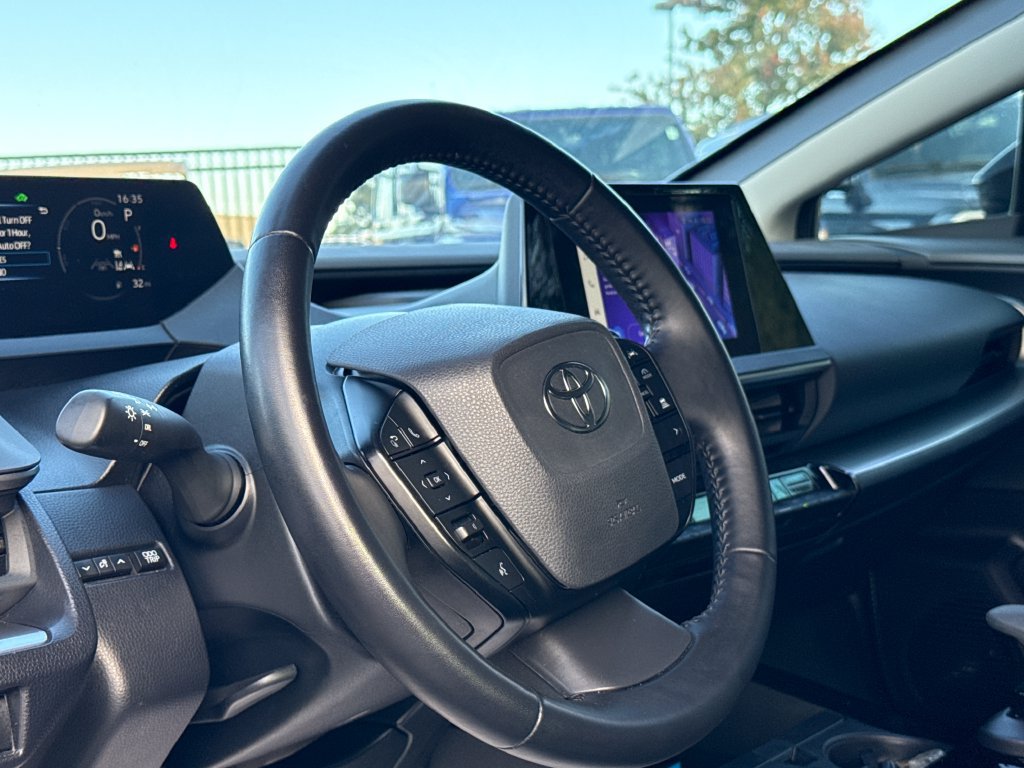 Used 2024 Toyota Prius LE FWD image 14