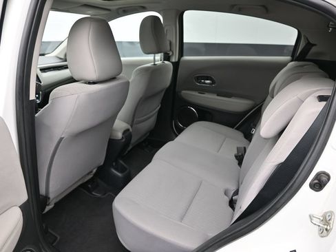 Used 2017 Honda HR-V EX image 19