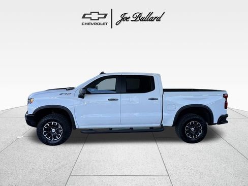 Used 2025 Chevrolet Silverado 1500 ZR2 w/ Technology Package AWD/4WD image 6