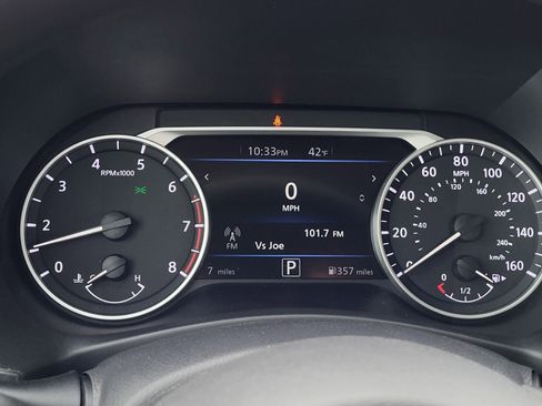 New 2025 Nissan Sentra SV w/ Trunk Package image 16