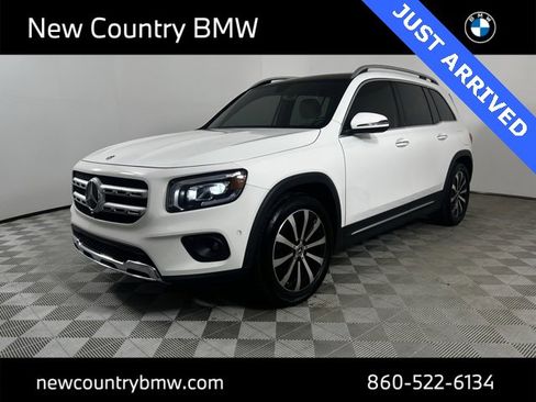 Used 2021 Mercedes-Benz GLB 250 4MATIC image 3