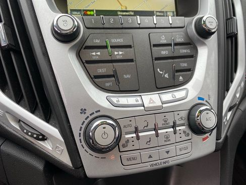 Used 2015 GMC Terrain Denali image 17