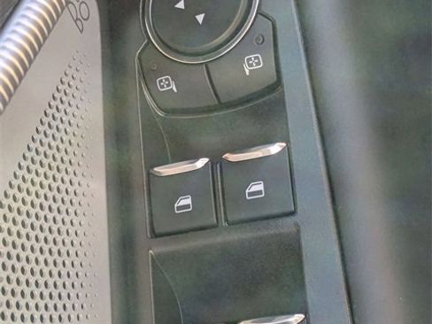 Used 2025 Ford Explorer ST image 12