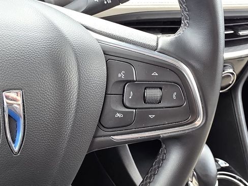 Used 2024 Buick Encore GX Sport Touring FWD image 27