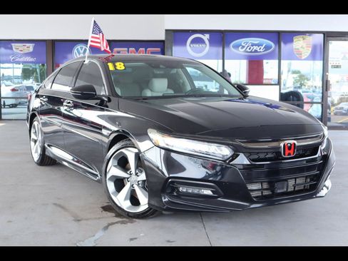 Used 2018 Honda Accord Touring image 1