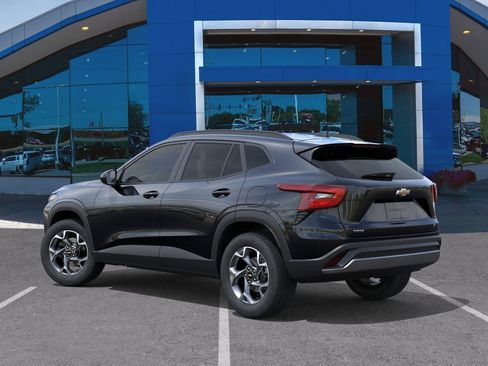 New 2026 Chevrolet Trax LT w/ Driver Confidence Package FWD image 27