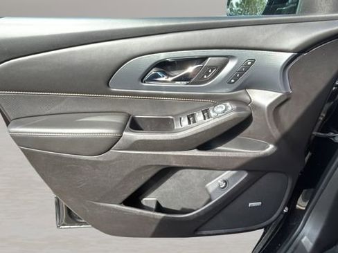 Used 2020 Chevrolet Traverse Premier w/ Redline Edition image 17