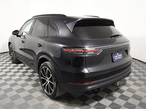 Used 2020 Porsche Cayenne S image 4