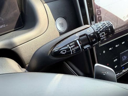 Certified 2023 Hyundai Tucson Limited AWD/4WD image 28
