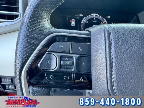 Used 2023 Toyota Sequoia Capstone AWD/4WD image 26