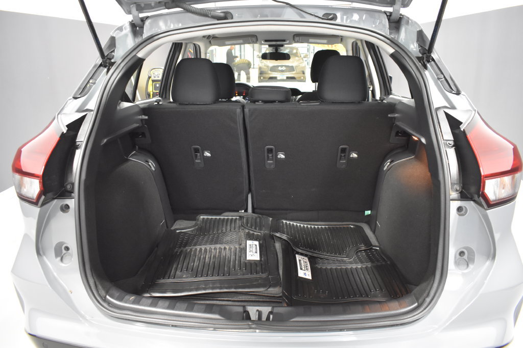 Certified 2023 Nissan Kicks SV FWD image 31