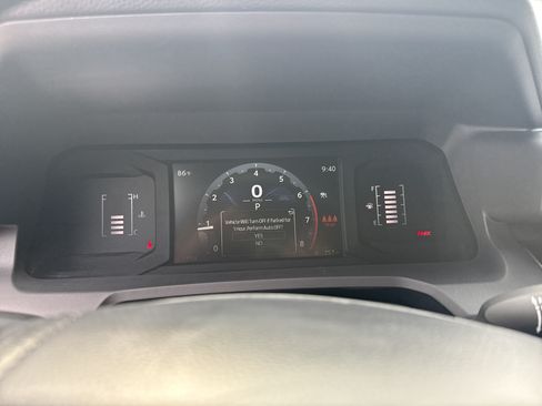 Used 2025 Toyota Tacoma SR5 AWD/4WD image 26