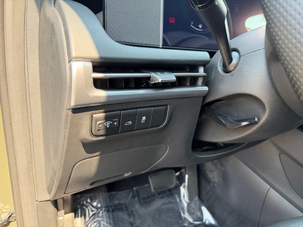 Certified 2025 Hyundai Santa Cruz SEL AWD/4WD image 20