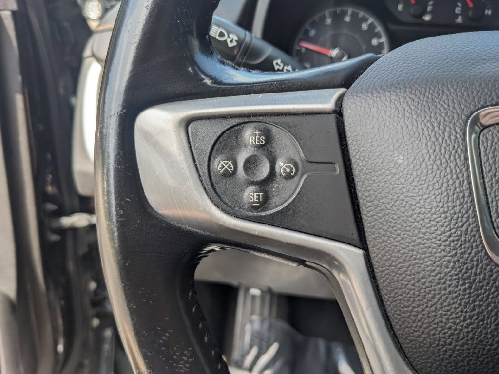 Used 2018 GMC Terrain SLE w/ Driver Convenience Package FWD image 18