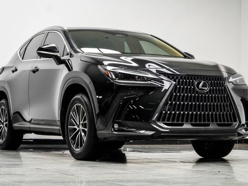 Used 2025 Lexus NX 250 FWD w/ Accessory Package (Z2) image 5
