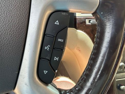 Used 2007 Cadillac Escalade AWD w/ Information Package image 21