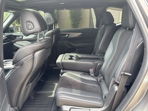 Used 2023 Acura MDX A-Spec AWD/4WD image 31