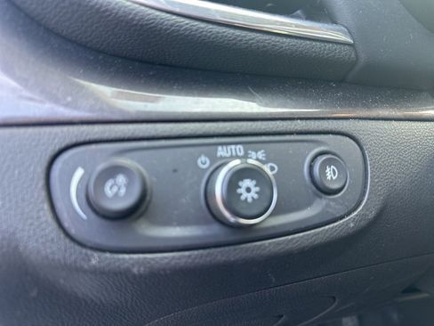 Used 2019 Buick Encore Essence w/ Experience Buick Package image 20