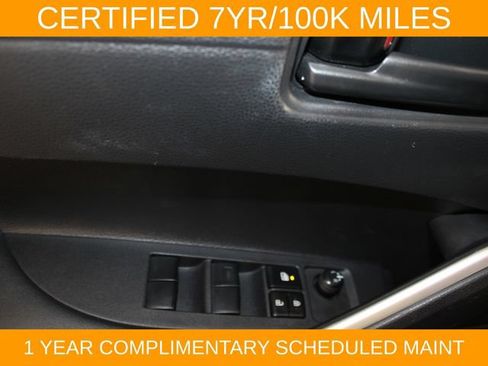 Used 2024 Toyota Corolla Cross AWD Hybrid w/ Moonroof Package image 18