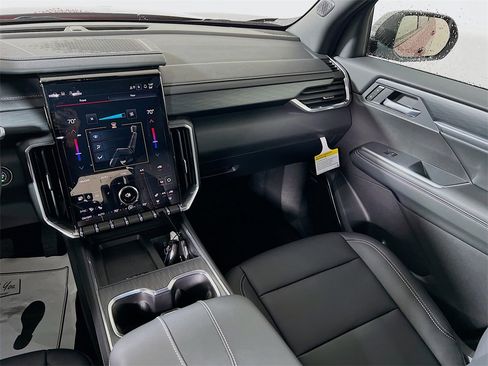 New 2026 GMC Acadia Elevation image 18