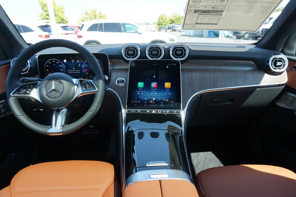 Certified 2026 Mercedes-Benz GLC 300 4MATIC image 39