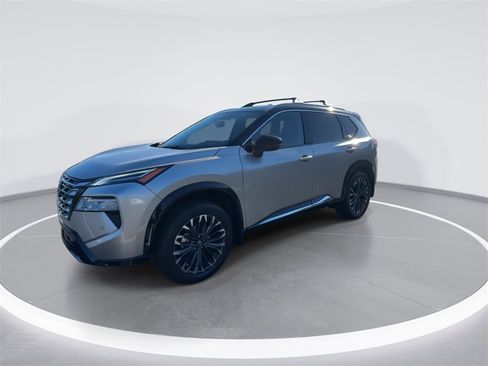 New 2026 Nissan Rogue Platinum image 4