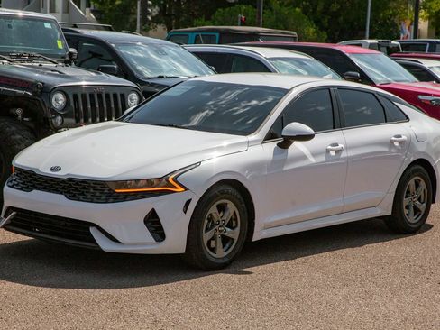 Used 2021 Kia K5 LXS FWD image 9