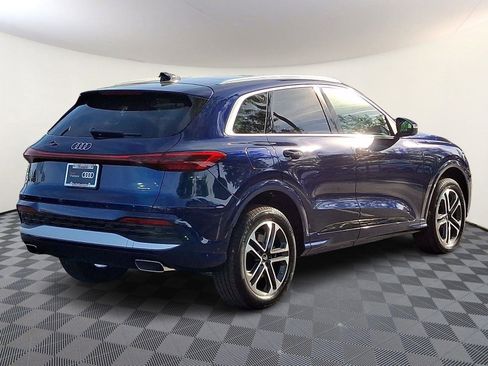Used 2025 Audi Q5 Premium Plus w/ Premium Plus AWD/4WD image 6