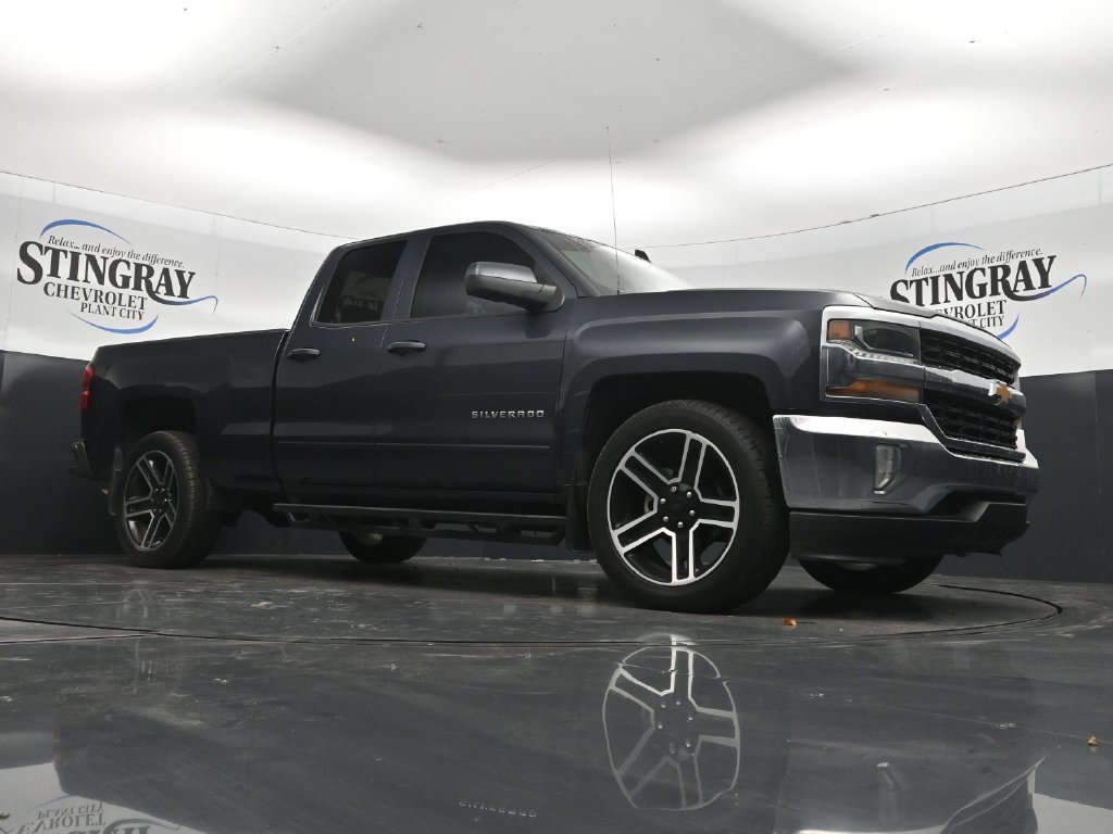 Used 2018 Chevrolet Silverado 1500 LT w/ All Star Edition RWD image 26