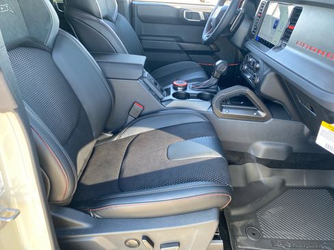 New 2025 Ford Bronco Raptor image 19