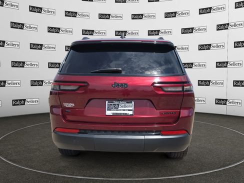 Used 2022 Jeep Grand Cherokee L Limited w/ Black Appearance Package RWD image 5