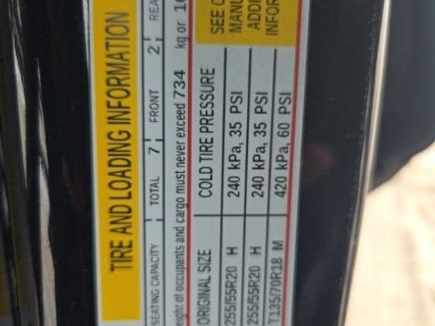 Used 2025 Buick Enclave Sport Touring image 24