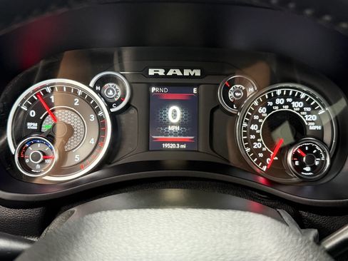 Used 2024 RAM 2500 Big Horn AWD/4WD image 20