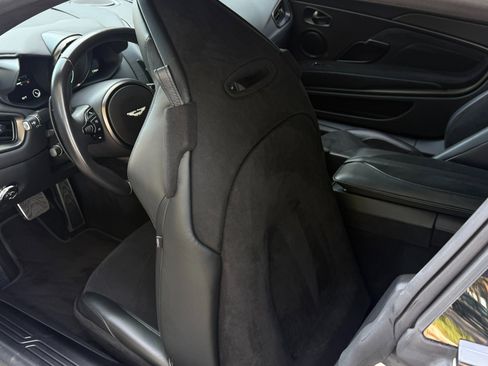 Used 2019 Aston Martin DBS Superleggera image 43