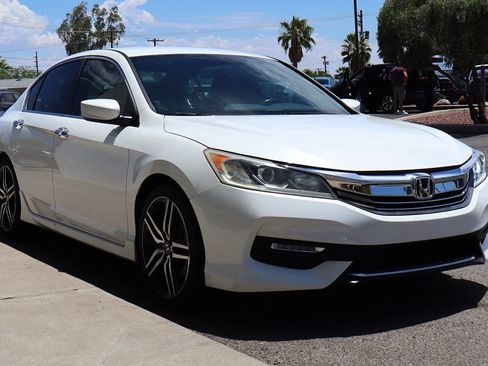 Used 2016 Honda Accord Sport image 14