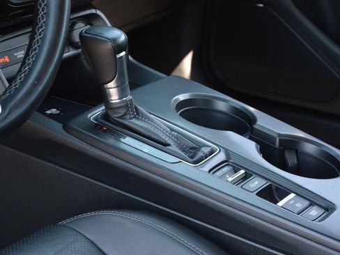 Used 2024 Honda Civic Touring image 9