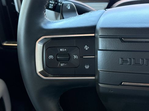 Used 2025 GMC Hummer EV 3X AWD/4WD image 33