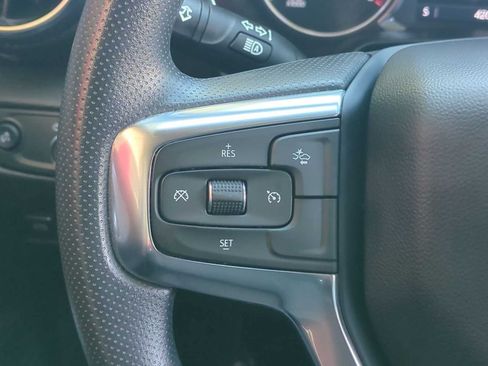 Used 2025 Chevrolet Blazer LT FWD image 15