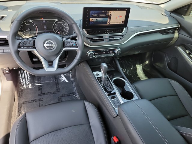 Used 2025 Nissan Altima 2.5 SL FWD image 17