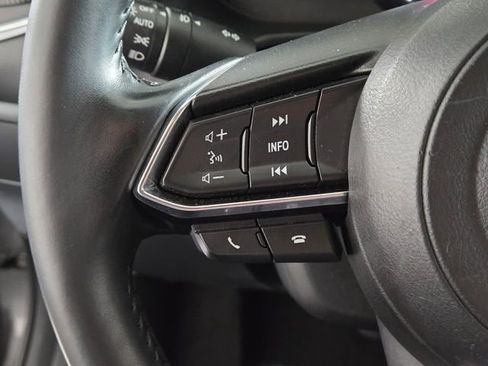 Used 2018 MAZDA MAZDA3 Grand Touring image 31