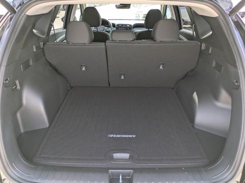 Certified 2024 Hyundai Tucson SEL FWD image 11
