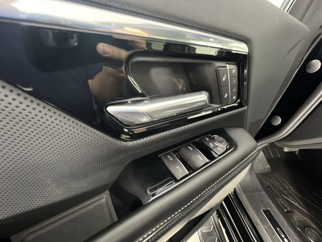 Used 2026 GMC Sierra EV Denali AWD/4WD image 23